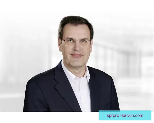 亨克控球能力持续提升，近期表现稳健，值得关注。